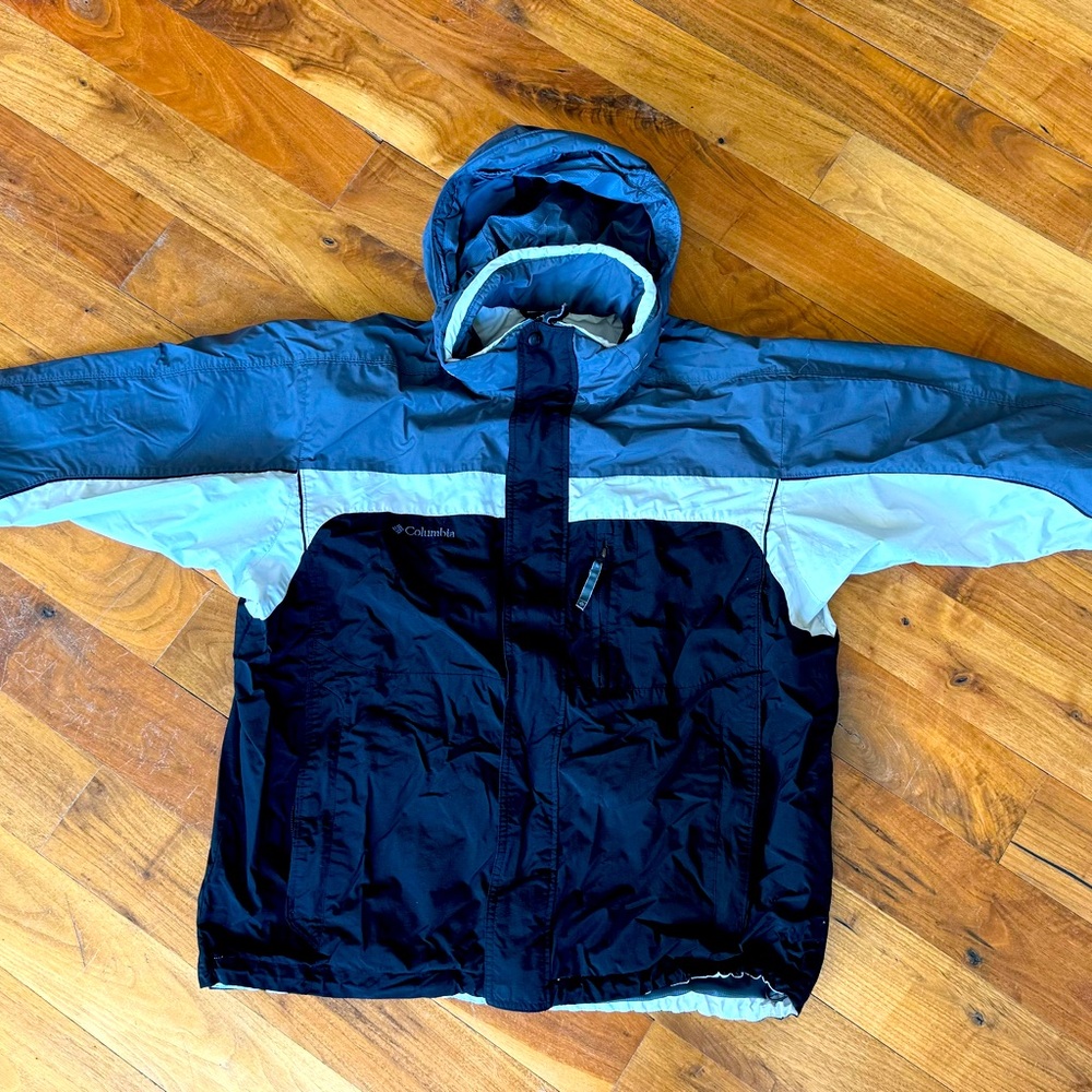 Columbia Men’s Grey, Cream and Black Waterproof Jacket